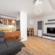 Kaplice - prodej zděného bytu 3+kk s terasou a garážovým stáním