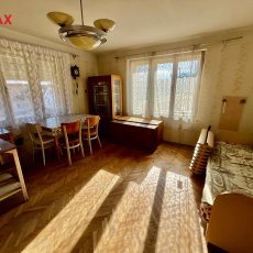 Prodej cihlového RD se zahradou o výměře 1517, obec Úbislav, okr. Prachatice