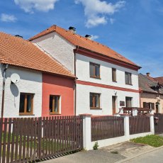 Dlouhodobý pronájem bytu 2+1 se zahradou k rekreačním účelům, Horní Planá