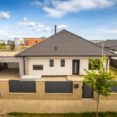 Roudné u Č. Budějovic – prodej novostavby RD s garáží a pozemkem 708 m2