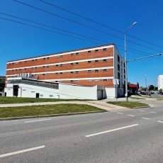 Dlouhodobý pronájem samostatné garáže v parkovacím domě na Vltavě