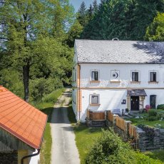 Prodej RD 5+kk, Rožmitál na Šumavě, výměra se zahradou 974 m², okr. Český Krumlov