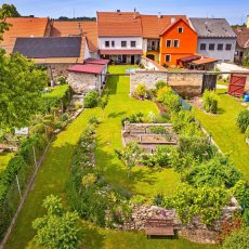 Prodej domu se 2 byty a velkou zahradou - Benešov nad Černou