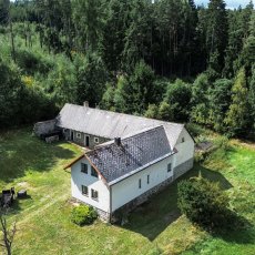 Prodej RD Horosedly u Čkyně s výměrou 1902 m2, samota s výhledem, okr. Prachatice