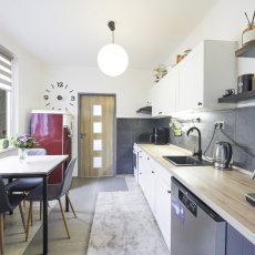 Prodej bytu 3+1 s balkonem po rekonstrukci, 63 m2, obec Hrabice - Vimperk, okr. Prachatice