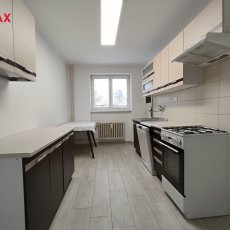 Pronájem - zděný byt 2+1, 57 m², s balkonem, České Budějovice, Pabláskova, lokalita u nemocnice