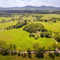 Prodej unikátního pozemku 18.492 m² v Přírodním parku Novohradské hory k výstavbě rodinného domu