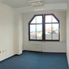 Pronájem kancelářských prostor v blízkosti náměstí, 17,22 m2, Broumov