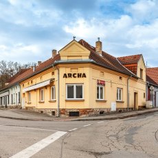 Dlouhodobý pronájem zavedené restaurace v Boršově nad Vltavou