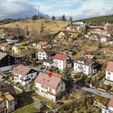 Prodej RD se 2 bytovými jednatkami a zahradou o celkové výměře 521 m2, Vimperk, okr. Prachatice