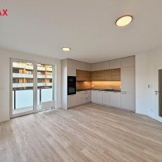 Rezidence Branišovská - pronájem nového, zděného bytu 3+kk s terasou a parkováním