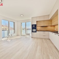 Rezidence Branišovská - pronájem nového, zděného bytu 3+kk s terasou a parkováním