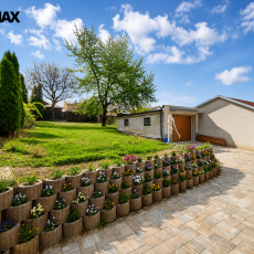 Nově zrekonstruovaný byt 2+kk (60 m²) v RD se zahradou – ČB