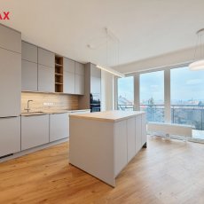 Bytový dům “Zlatý Roh”- pronájem nového, zděného bytu 3+kk s terasou a parkováním