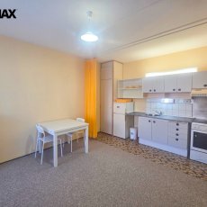 Pronájem bytu 2+kk, 42 m2, ul. K. Štěcha