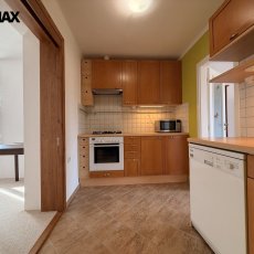 Neplachova ul. - pronájem zařízeného bytu 2+1 s jídelnou, bez balkonu, poblíž centra