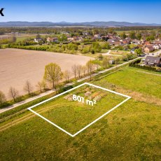 Prodej exkluzivního pozemku 801 m² – Čejkovice u Hluboké nad Vltavou