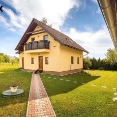 Jílovice - prodej rodinného domu s garáží a rozlehlou zahradou