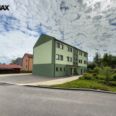 Prodej bytu 3+1 s balkonem – Trhové Sviny, ul. Okružní