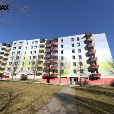 Pronájem bytu 2+kk s balkonem, výměra cca 42 m2, DV, Prachatice.