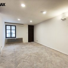 Pronájem obchodního prostoru - kanceláře 29 m2, nám. Přemysla Otakara II., Č. Budějovice