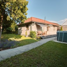 Prodej rekreačního objektu 3+kk s výměrou 490 m2, KÚ Hlinsko u Vráta, České Budějovice.
