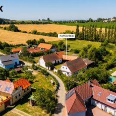 Prodej historického statku s kovárnou a zahradou – Bzí u Dolního Bukovska