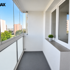 Bytu 3+kk, 65 m², zasklená lodžie, 4. NP s výtahem