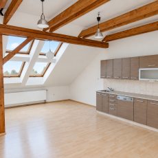 Pronájem zděného bytu 3+kk, 80 m2, Novohradská, Č. Budějovice