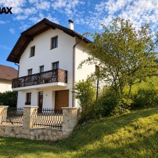 Prostorný rodinný dům 6+1 se zahradou 780 m², garáží a krásným výhledem na ČB – Srubec, Za Škardou