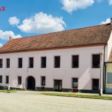 Podnájem nebytových prostor 210 m2 ve Velešíně