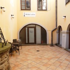 Pronájem obchodního prostoru 34 m2, nám. Přemysla Otakara II., Č. Budějovice