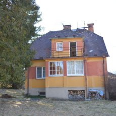 Prodej rodinného domu 4+1 se zahradou o celkové výměře 2298 m2, okr. Prachatice