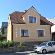 Prodej domu ve městě Vimperk, dispozice 5+1, výměra 431 m2 se zahradou, okr. Prachatice