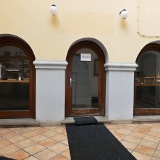 Pronájem obchodního prostoru, 10 m2, nám. Přemysla Otakara II., Č. Budějovice