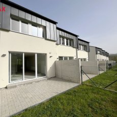 Prodej řad.domu 2., dispozice 3+kk, garáž, parkovací stání a zahrada, 157 m2, Stachy okr. Prachatice